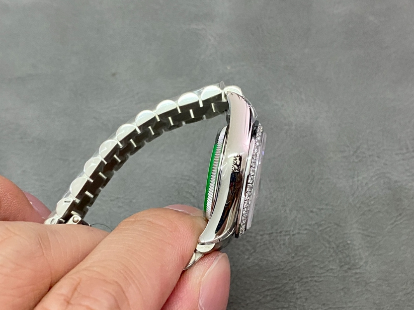ae0359398addc.jpg