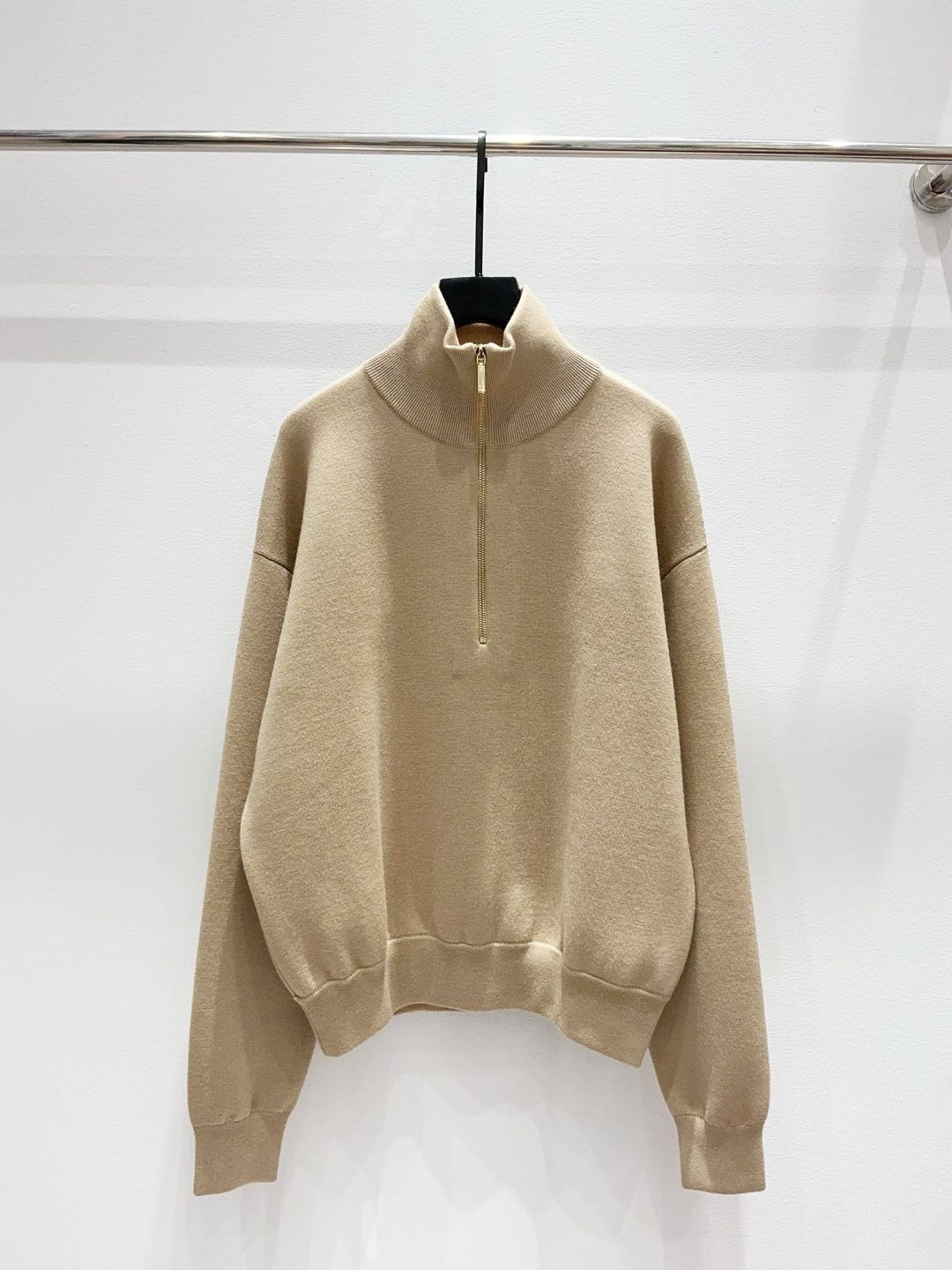 하프 집업 카라 니트 스웨트셔츠